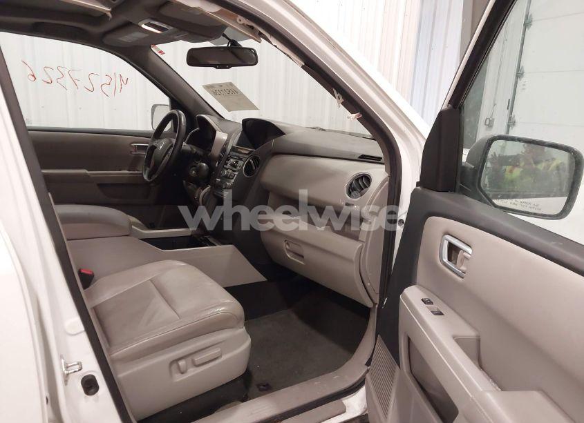 Photo 5 of 2015 Honda Pilot EX-L (VIN 5FNYF4H50FB072559)
