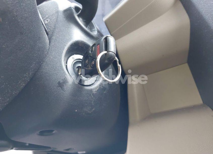 Photo 11 of 2011 Honda Pilot EX-L (VIN 5FNYF4H51BB008718)