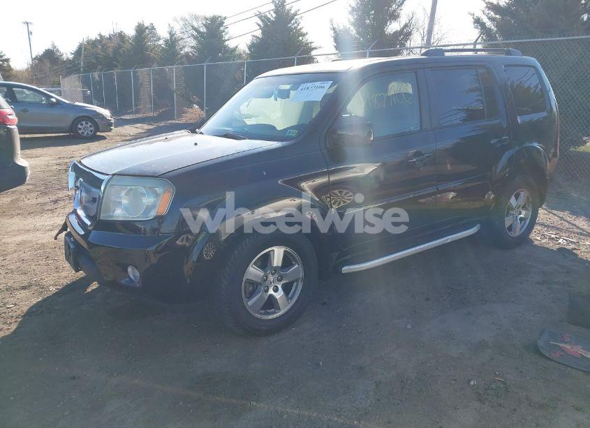 Photo 2 of 2011 Honda Pilot EX-L (VIN 5FNYF4H51BB023347)