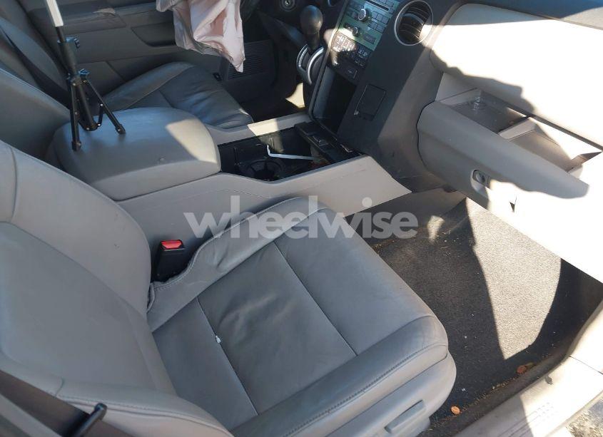 Photo 5 of 2011 Honda Pilot EX-L (VIN 5FNYF4H51BB023347)