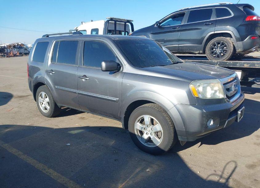 2011 Honda Pilot EX-L (VIN 5FNYF4H51BB046398) main photo