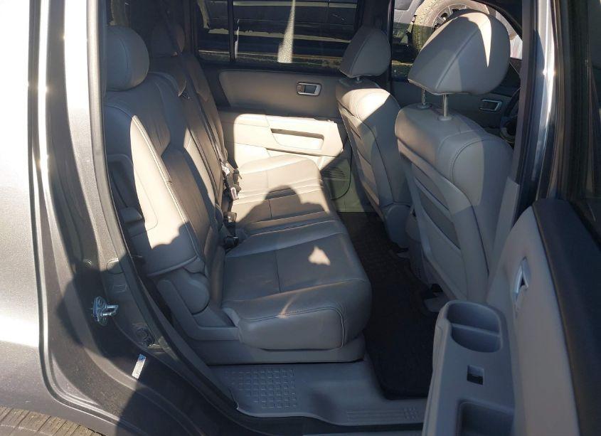 Photo 8 of 2011 Honda Pilot EX-L (VIN 5FNYF4H51BB046398)