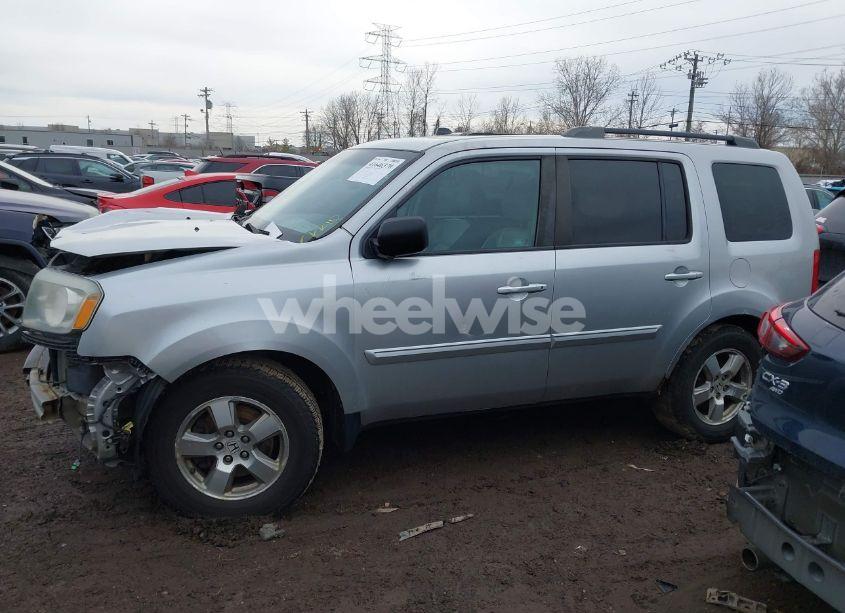 Photo 15 of 2011 Honda Pilot EX-L (VIN 5FNYF4H51BB054632)