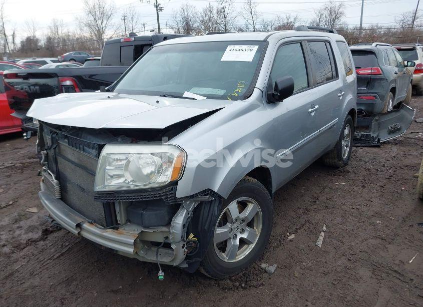 Photo 2 of 2011 Honda Pilot EX-L (VIN 5FNYF4H51BB054632)