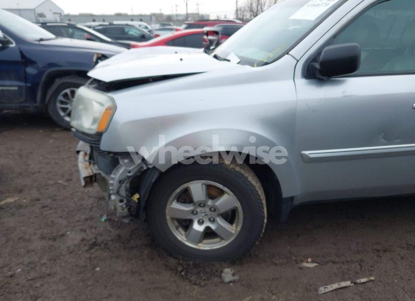 Photo 6 of 2011 Honda Pilot EX-L (VIN 5FNYF4H51BB054632)