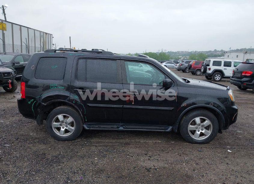 Photo 14 of 2011 Honda Pilot EX-L (VIN 5FNYF4H51BB083080)