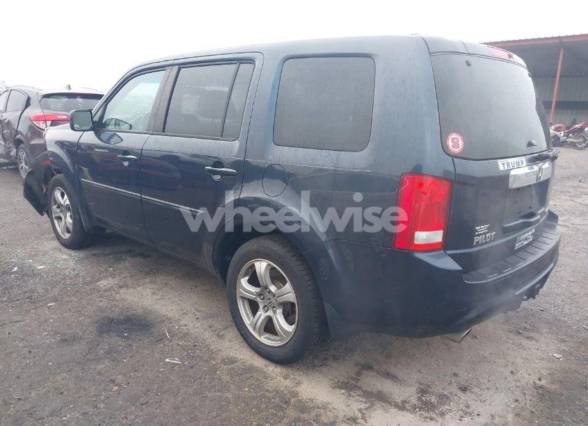 Photo 3 of 2012 Honda Pilot EX-L (VIN 5FNYF4H51CB037377)