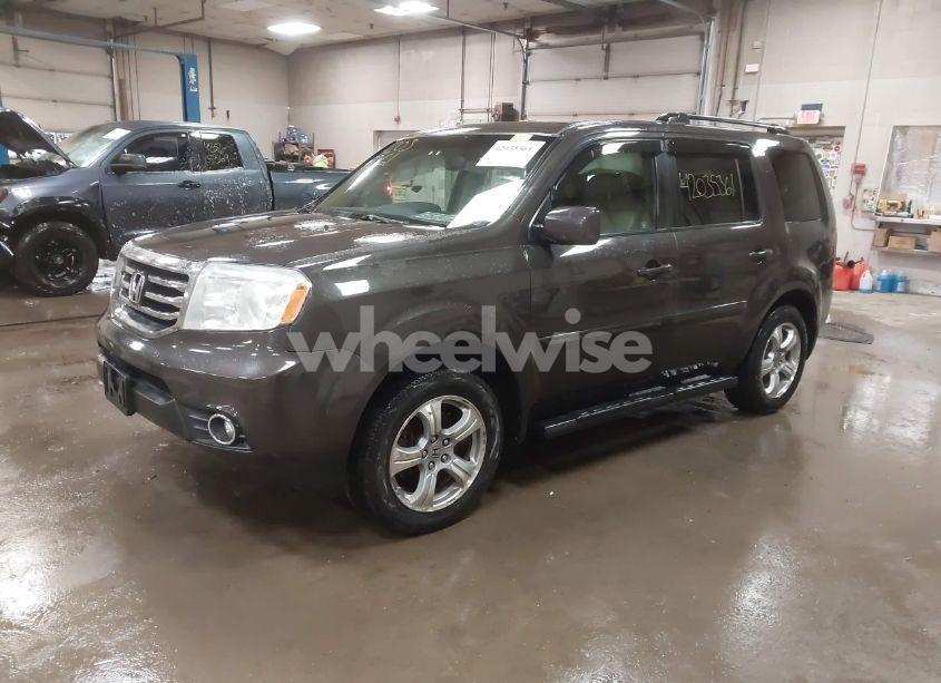 Photo 2 of 2012 Honda Pilot EX-L (VIN 5FNYF4H51CB047259)