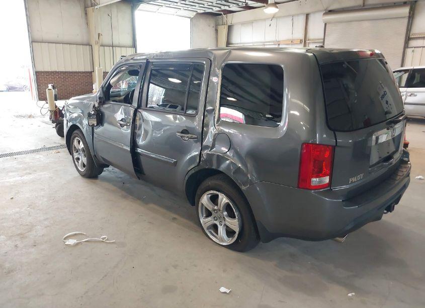 Photo 3 of 2013 Honda Pilot EX-L (VIN 5FNYF4H51DB008978)