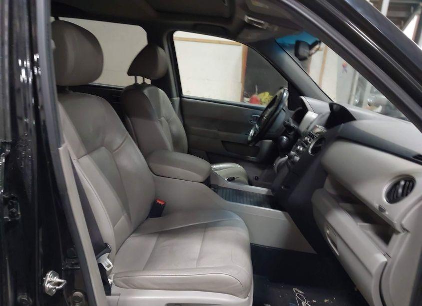 Photo 5 of 2013 Honda Pilot EX-L (VIN 5FNYF4H51DB011525)