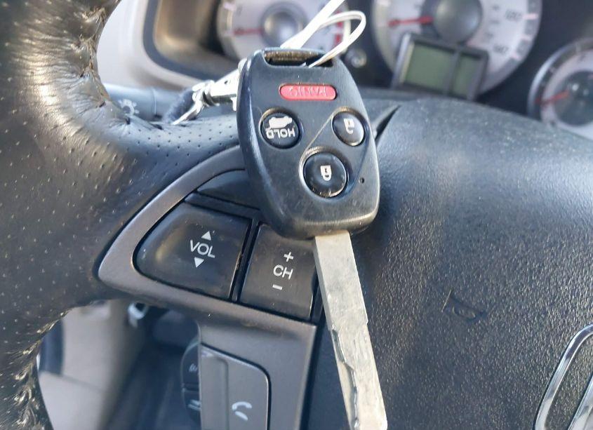 Photo 11 of 2013 Honda Pilot EX-L (VIN 5FNYF4H51DB042631)