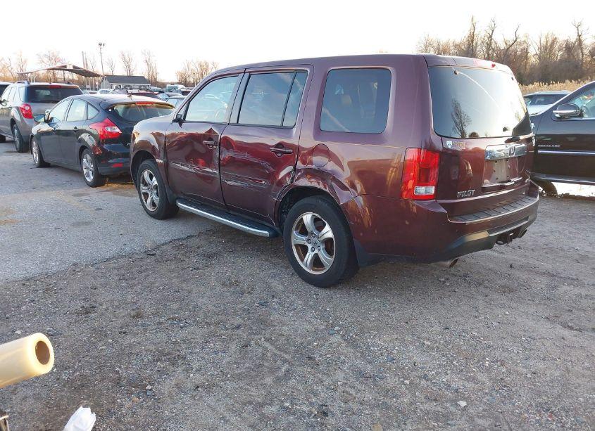 Photo 3 of 2013 Honda Pilot EX-L (VIN 5FNYF4H51DB042631)