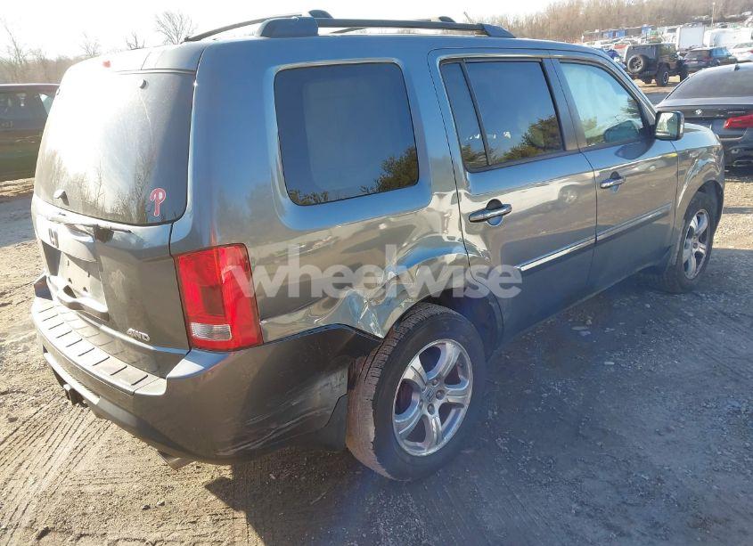 Photo 4 of 2013 Honda Pilot EX-L (VIN 5FNYF4H51DB055539)