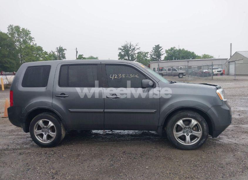 Photo 13 of 2013 Honda Pilot EX-L (VIN 5FNYF4H51DB076570)