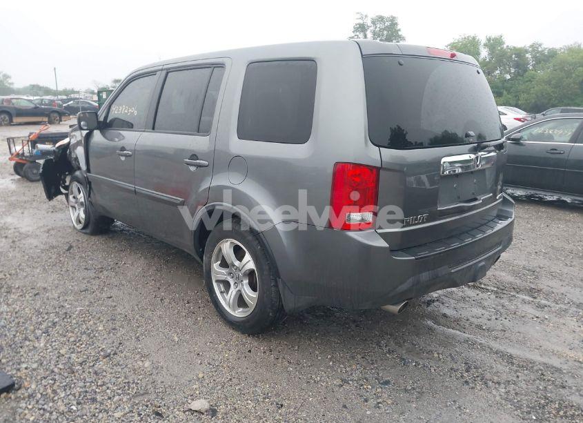 Photo 3 of 2013 Honda Pilot EX-L (VIN 5FNYF4H51DB076570)