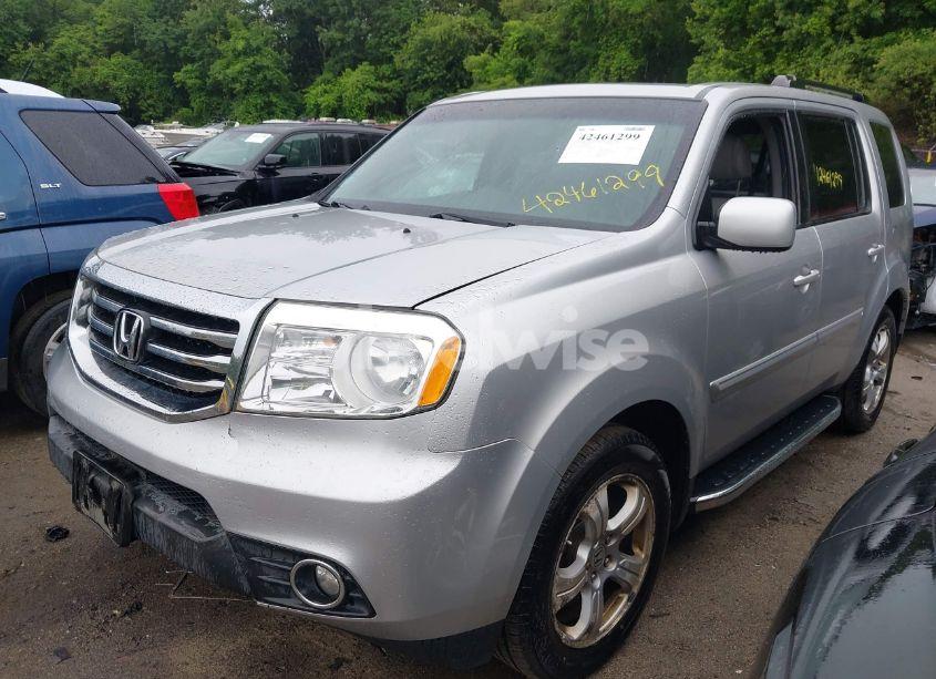 Photo 2 of 2013 Honda Pilot EX-L (VIN 5FNYF4H51DB084894)