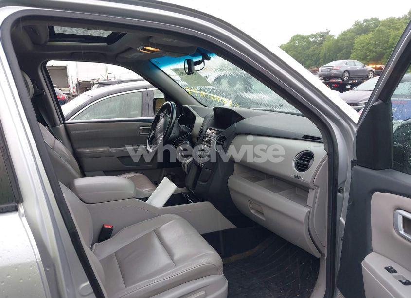 Photo 5 of 2013 Honda Pilot EX-L (VIN 5FNYF4H51DB084894)