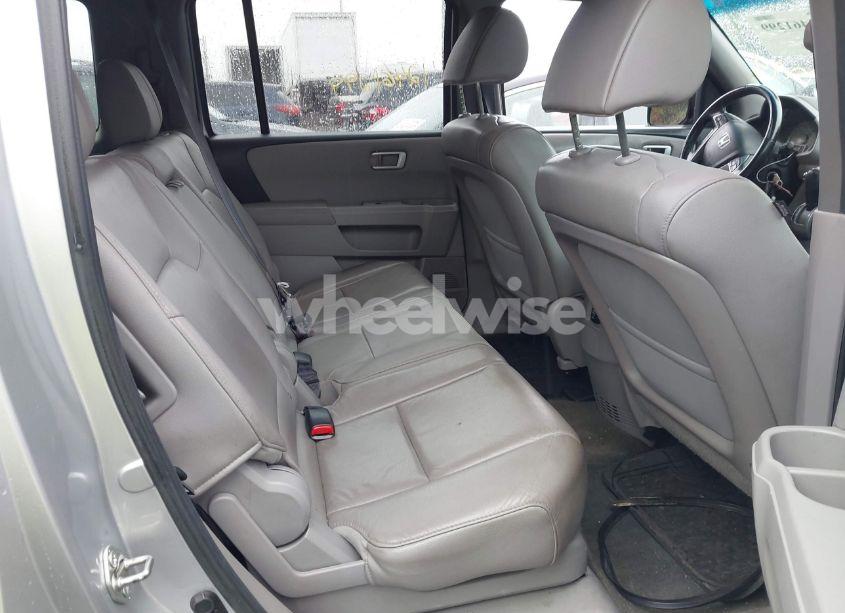 Photo 8 of 2013 Honda Pilot EX-L (VIN 5FNYF4H51DB084894)