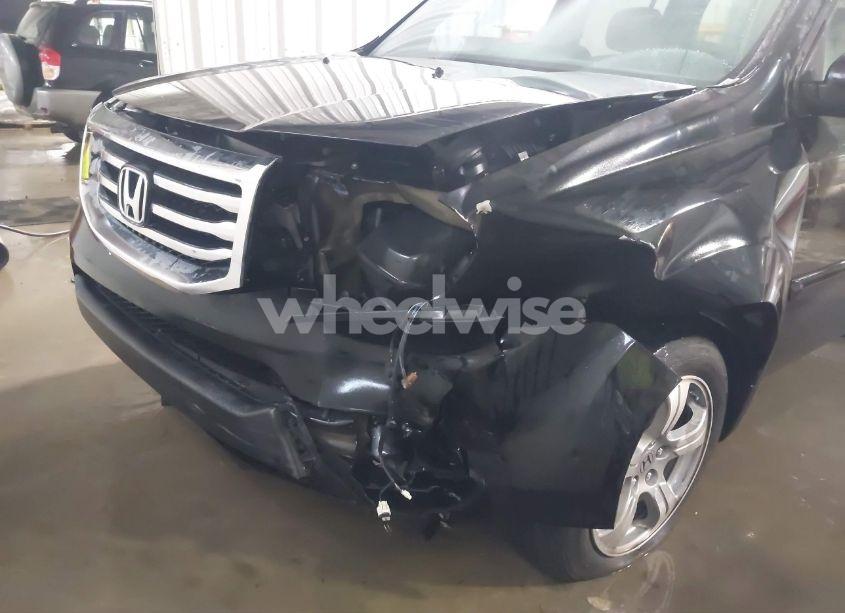 Photo 6 of 2014 Honda Pilot EX-L (VIN 5FNYF4H51EB009257)