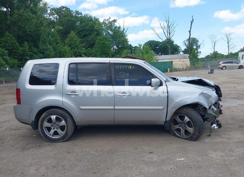 Photo 13 of 2014 Honda Pilot EX-L (VIN 5FNYF4H51EB044963)