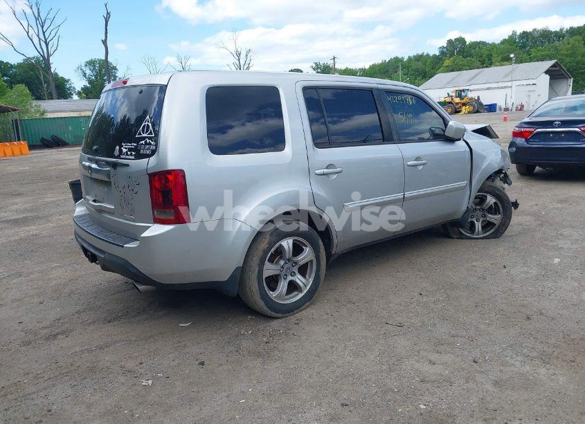 Photo 4 of 2014 Honda Pilot EX-L (VIN 5FNYF4H51EB044963)