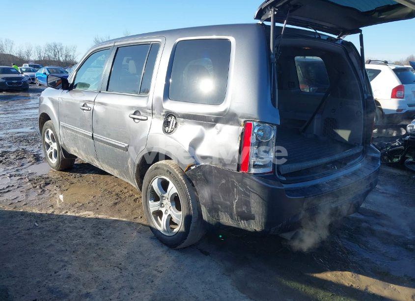 Photo 3 of 2015 Honda Pilot EX-L (VIN 5FNYF4H51FB006294)