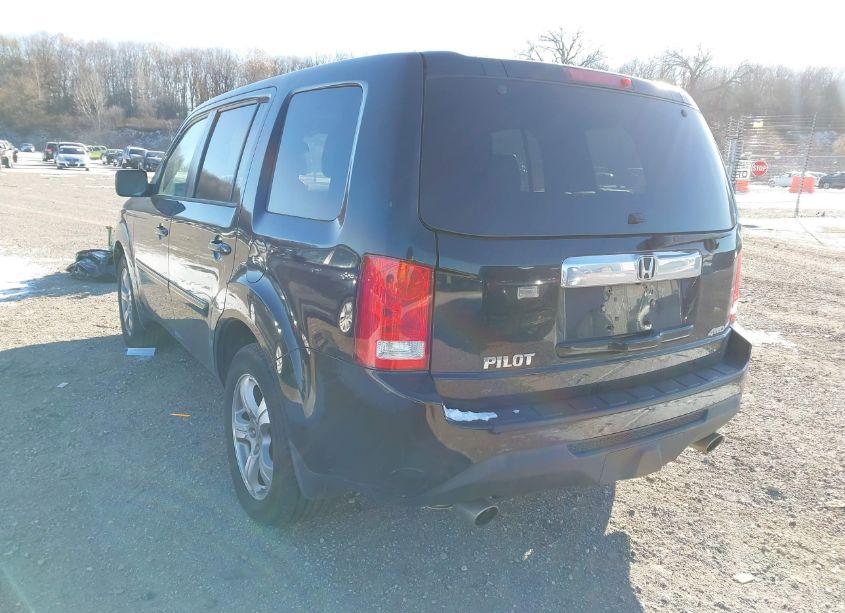 Photo 3 of 2015 Honda Pilot EX-L (VIN 5FNYF4H51FB054524)