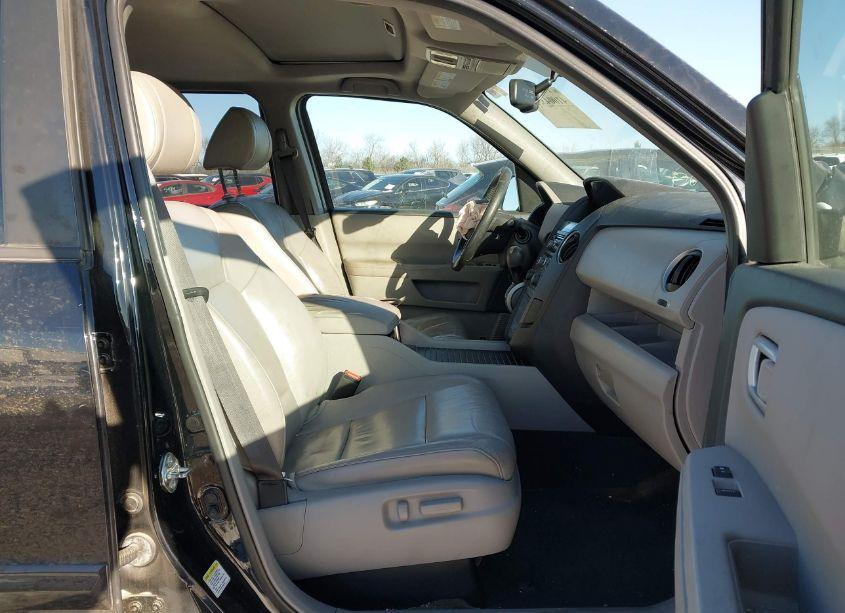 Photo 5 of 2015 Honda Pilot EX-L (VIN 5FNYF4H51FB054524)