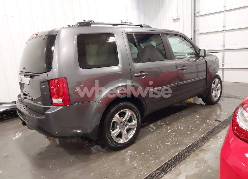 Photo 4 of 2015 Honda Pilot EX-L (VIN 5FNYF4H51FB067998)