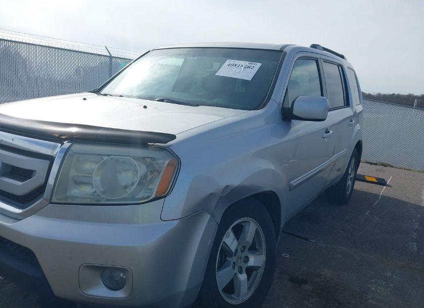 Photo 6 of 2010 Honda Pilot EX-L (VIN 5FNYF4H52AB011514)