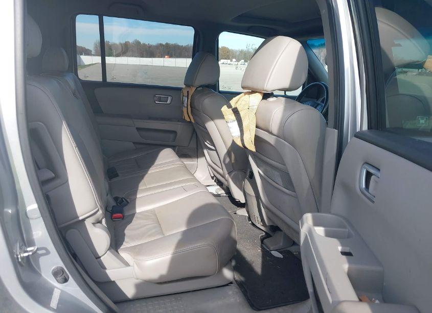 Photo 8 of 2010 Honda Pilot EX-L (VIN 5FNYF4H52AB011514)