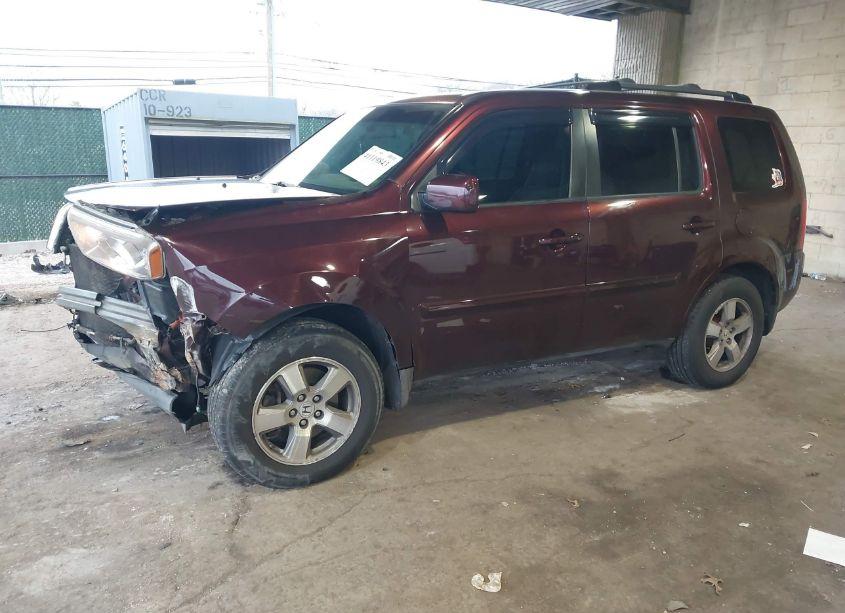 Photo 2 of 2010 Honda Pilot EX-L (VIN 5FNYF4H52AB017877)