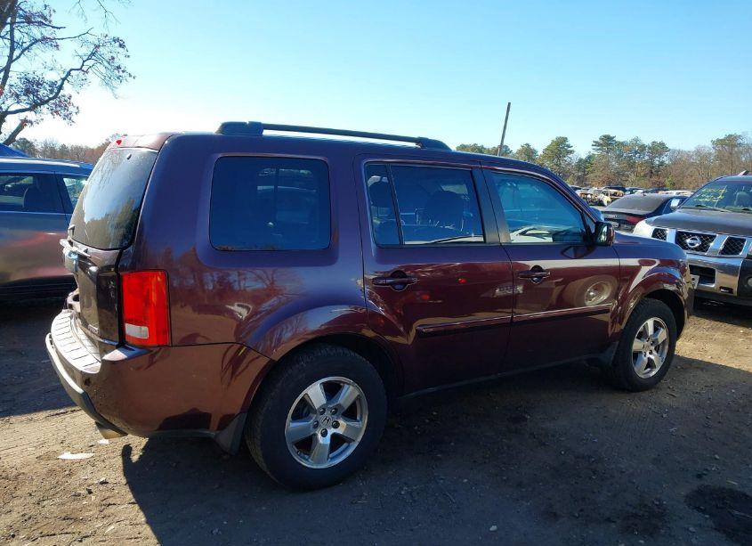 Photo 13 of 2011 Honda Pilot EX-L (VIN 5FNYF4H52BB011420)