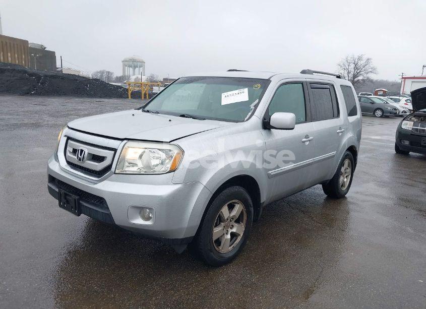 Photo 6 of 2011 Honda Pilot EX-L (VIN 5FNYF4H52BB017931)