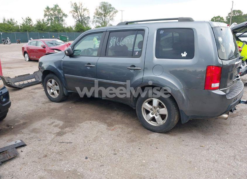 Photo 15 of 2011 Honda Pilot EX-L (VIN 5FNYF4H52BB036382)