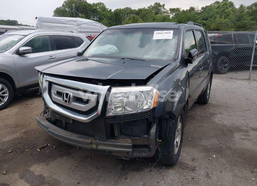 Photo 2 of 2011 Honda Pilot EX-L (VIN 5FNYF4H52BB036382)