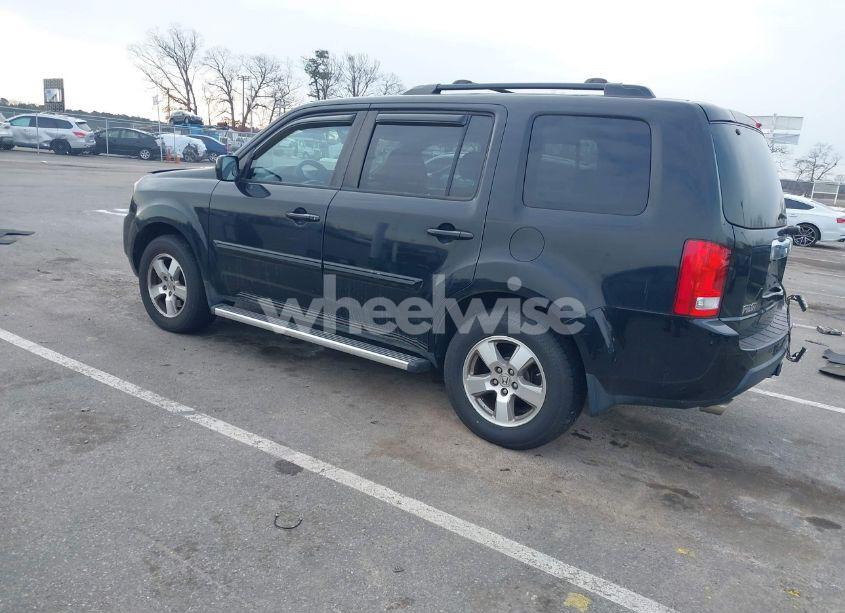 Photo 3 of 2011 Honda Pilot EX-L (VIN 5FNYF4H52BB105006)