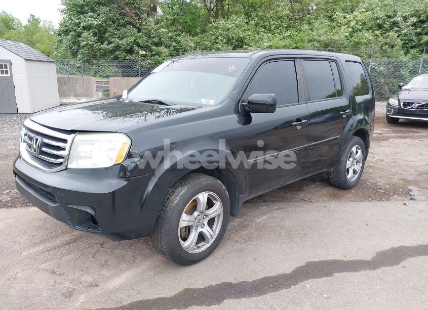 Photo 2 of 2012 Honda Pilot EX-L (VIN 5FNYF4H52CB068007)