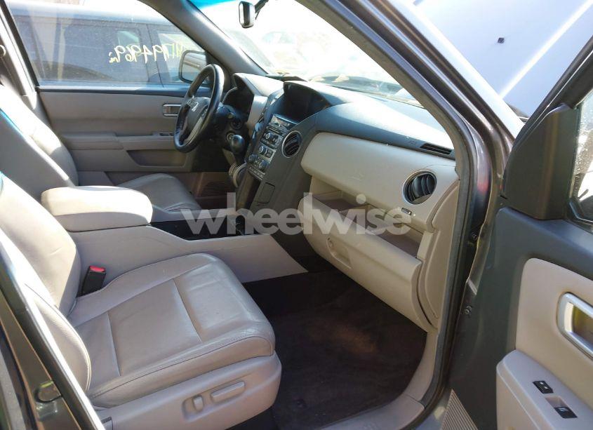 Photo 5 of 2013 Honda Pilot EX-L (VIN 5FNYF4H52DB020184)