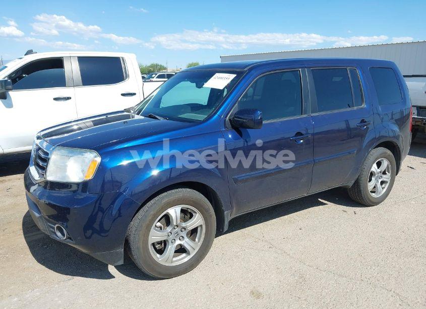 Photo 2 of 2014 Honda Pilot EX-L (VIN 5FNYF4H52EB045054)