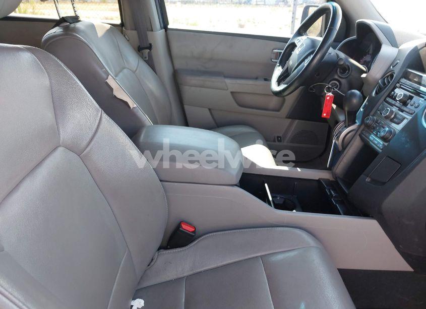 Photo 5 of 2014 Honda Pilot EX-L (VIN 5FNYF4H52EB045054)