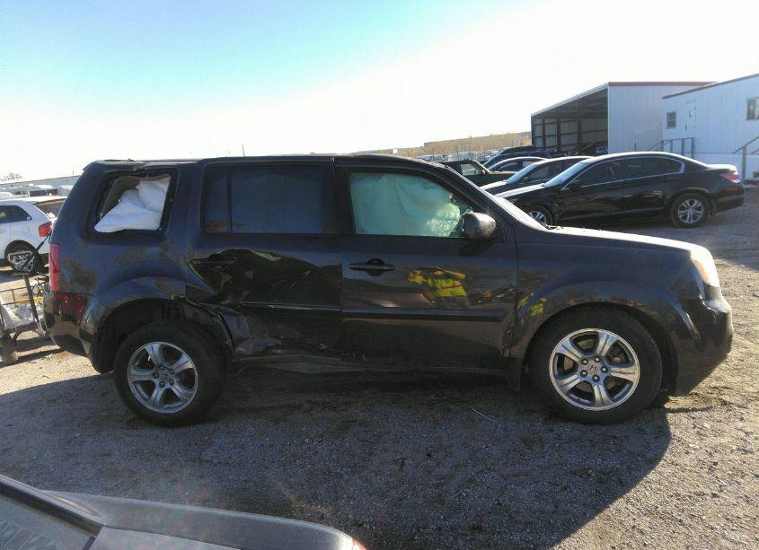 Photo 13 of 2015 Honda Pilot EX-L (VIN 5FNYF4H52FB002125)