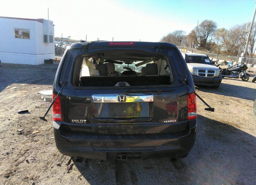 Photo 16 of 2015 Honda Pilot EX-L (VIN 5FNYF4H52FB002125)