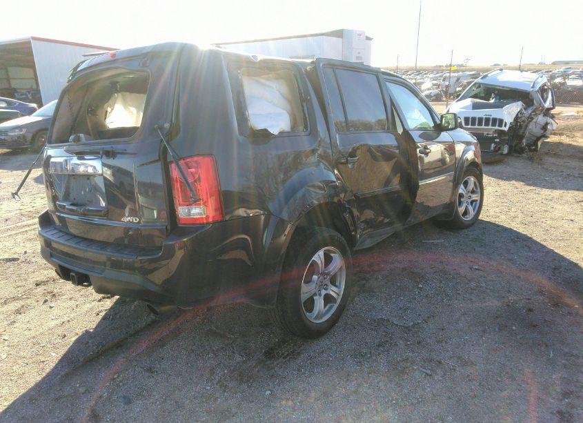 Photo 4 of 2015 Honda Pilot EX-L (VIN 5FNYF4H52FB002125)