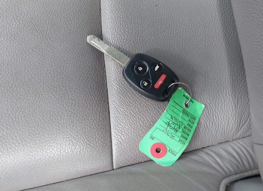 Photo 11 of 2010 Honda Pilot EX-L (VIN 5FNYF4H53AB013370)