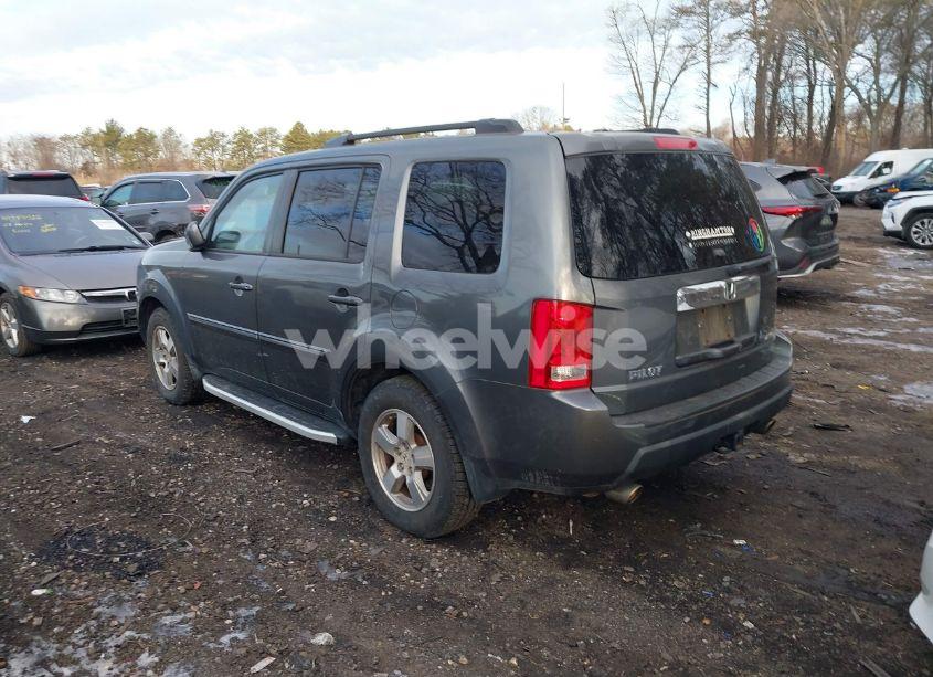 Photo 3 of 2010 Honda Pilot EX-L (VIN 5FNYF4H53AB035529)