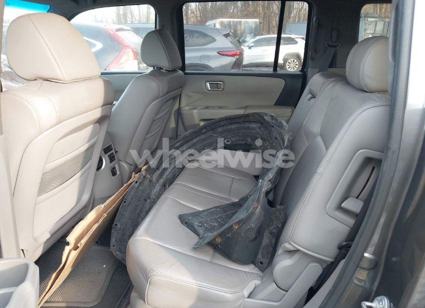 Photo 8 of 2010 Honda Pilot EX-L (VIN 5FNYF4H53AB035529)