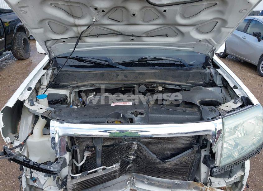 Photo 10 of 2011 Honda Pilot EX-L (VIN 5FNYF4H53BB010079)