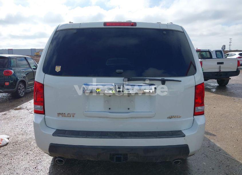 Photo 16 of 2011 Honda Pilot EX-L (VIN 5FNYF4H53BB010079)