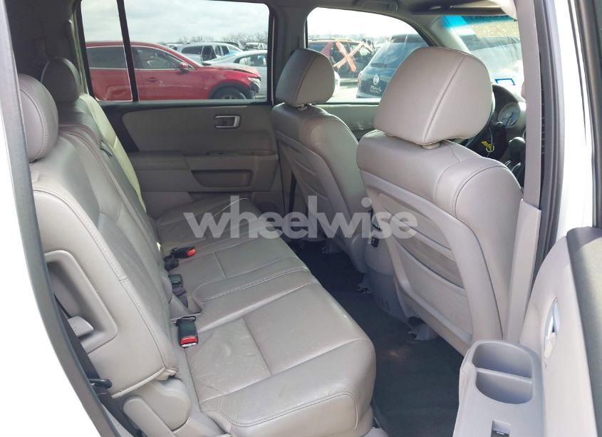 Photo 8 of 2011 Honda Pilot EX-L (VIN 5FNYF4H53BB010079)